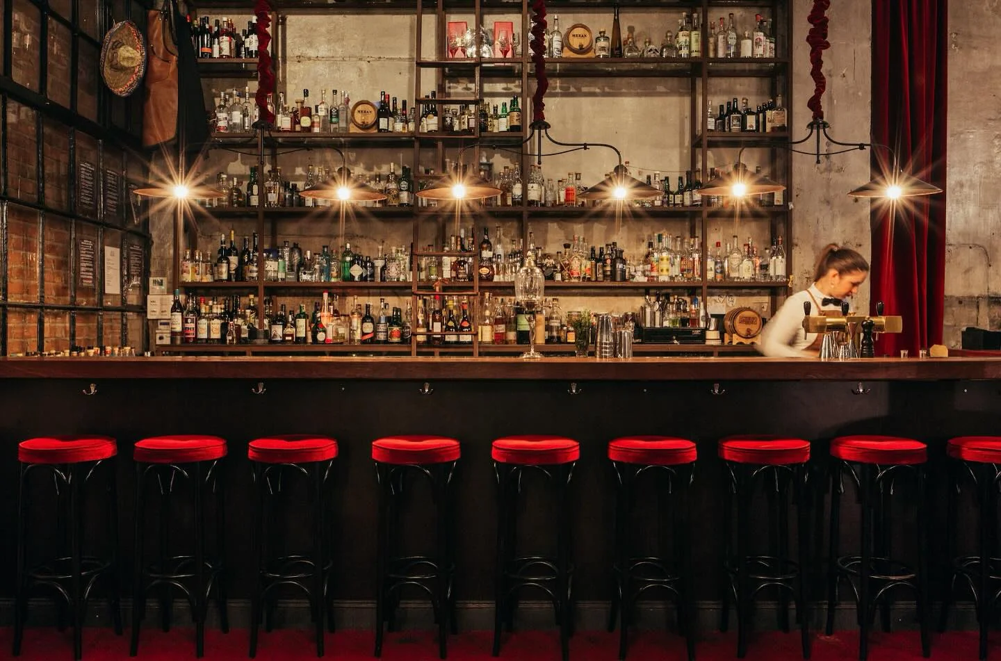 Aedean place Speakeasy